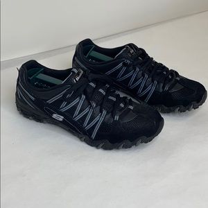 Sketchers Black/ Blue 8 sneaker